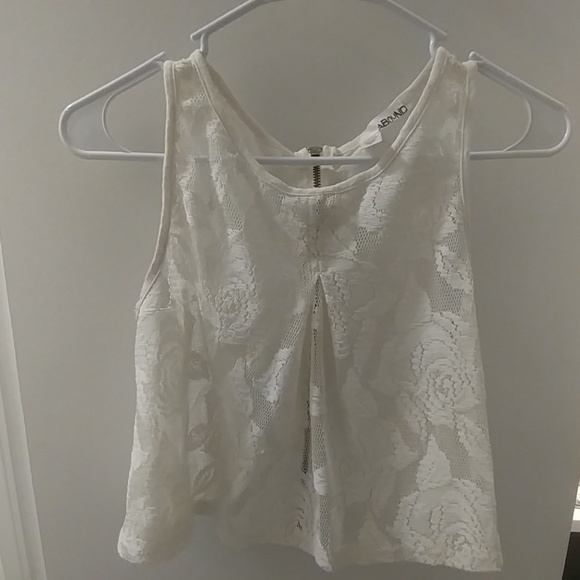 White lace crop top. - Picture 1 of 3